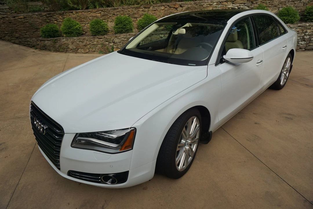 2014 Audi D4 A8 - Image 3 of 31