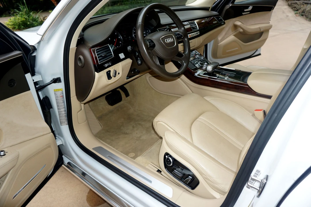 2014 Audi D4 A8 - Image 29 of 31