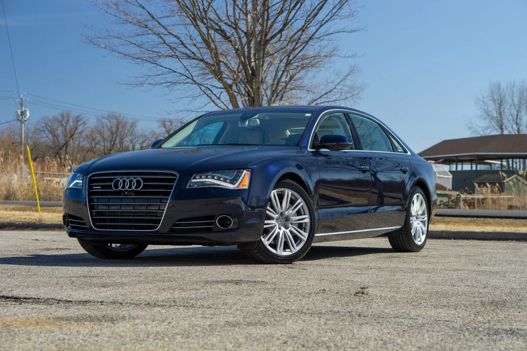 2014 Audi D4 A8 - Image 2 of 31