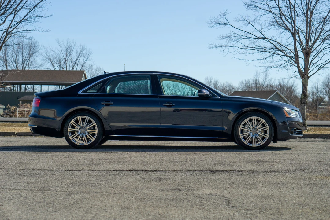 2014 Audi D4 A8 - Image 8 of 31