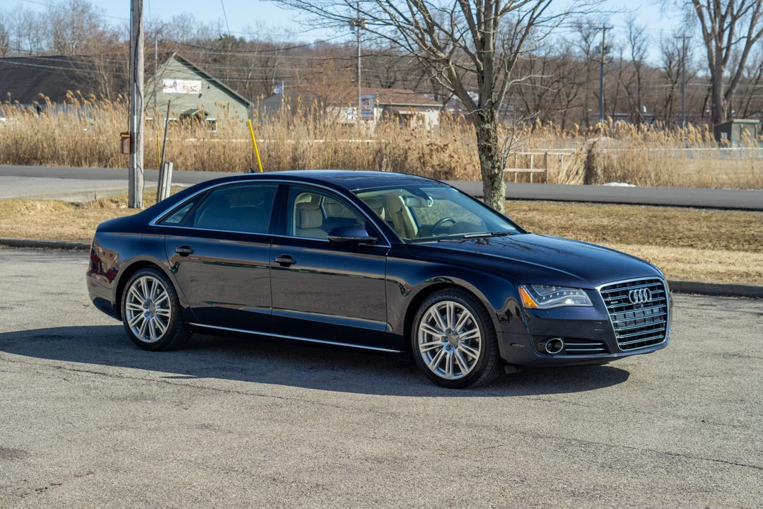 2014 Audi D4 A8 - Image 7 of 31