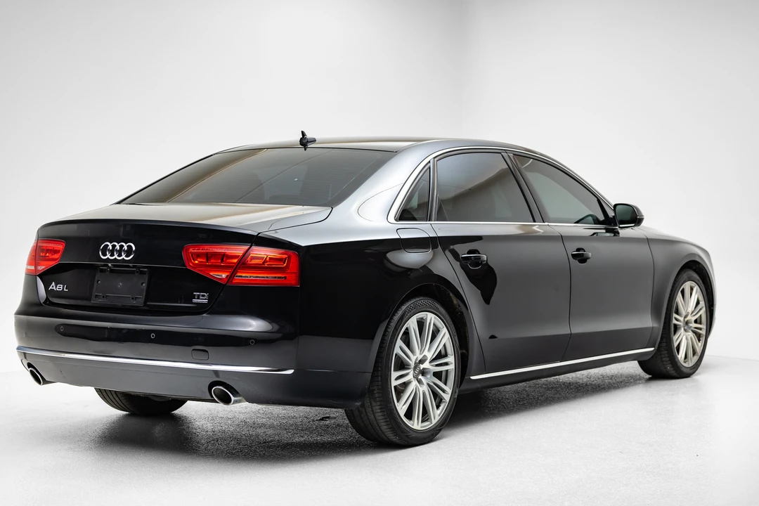 2014 Audi D4 A8 - Image 9 of 31