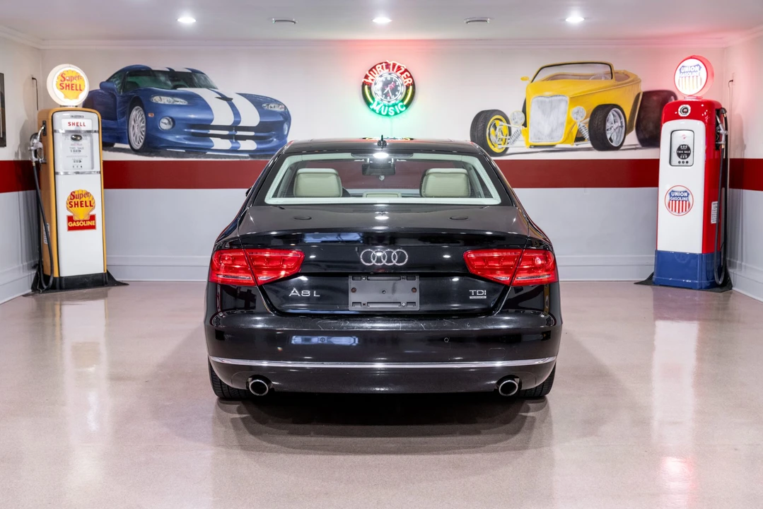 2014 Audi D4 A8 - Image 10 of 31
