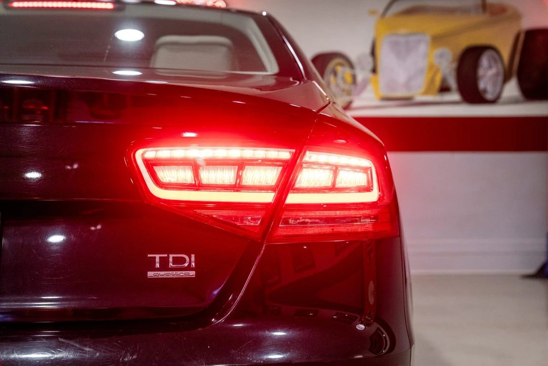 2014 Audi D4 A8 - Image 23 of 31