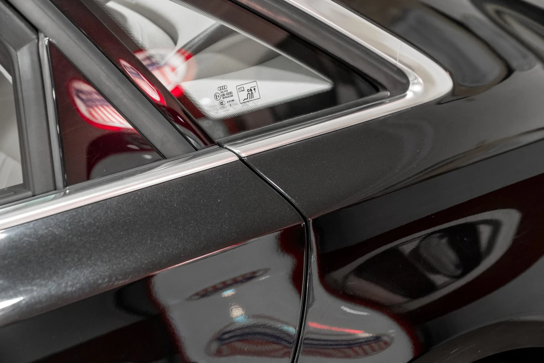 2014 Audi D4 A8 - Image 29 of 31