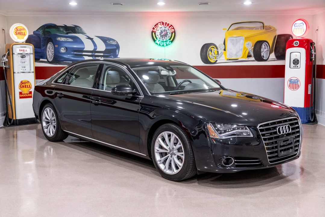2014 Audi D4 A8 - Image 2 of 31