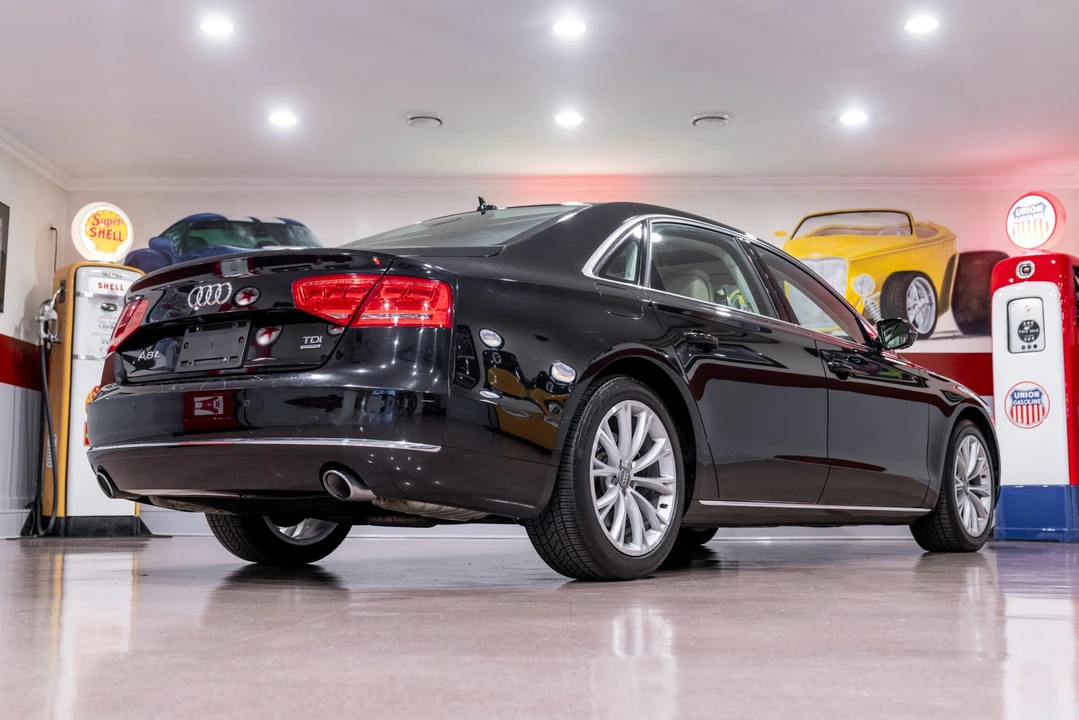2014 Audi D4 A8 - Image 12 of 31