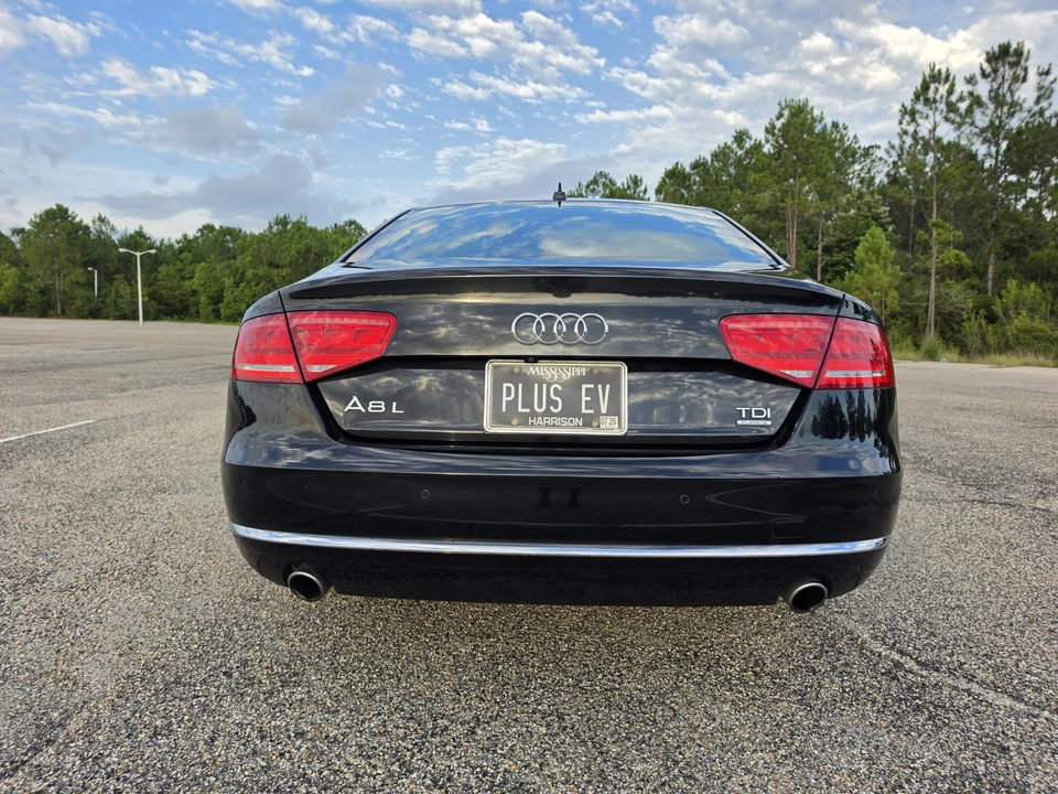 2014 Audi D4 A8 - Image 9 of 31