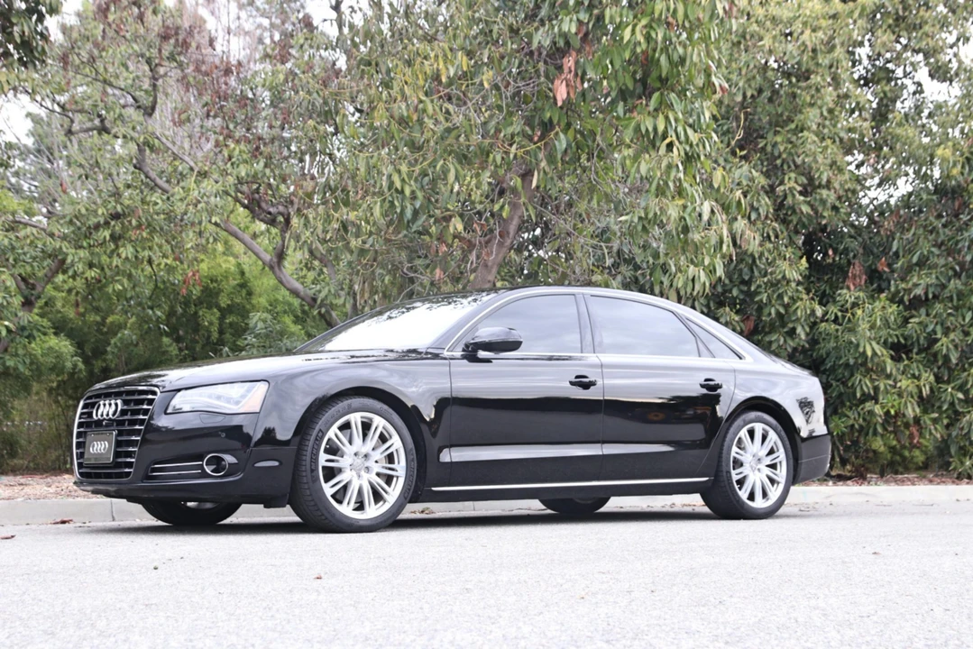 2014 Audi D4 A8 - Image 2 of 31