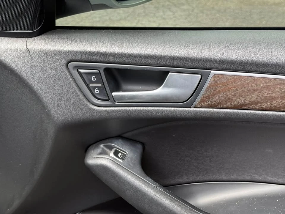 2014 Audi 8R Q5 - Image 17 of 18