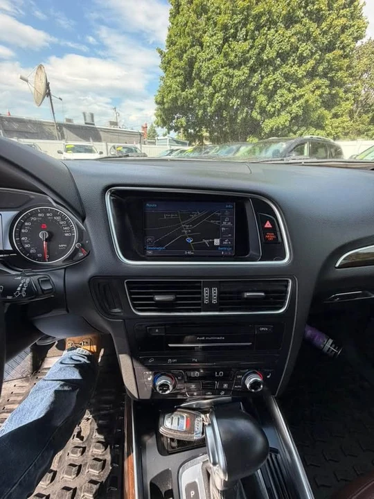2014 Audi 8R Q5 - Image 9 of 11