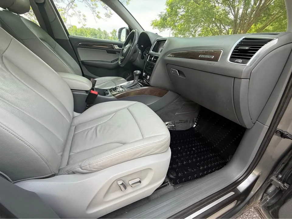 2014 Audi 8R Q5 - Image 11 of 12