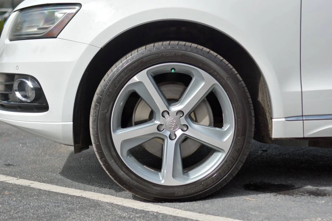 2014 Audi 8R Q5 - Image 8 of 12