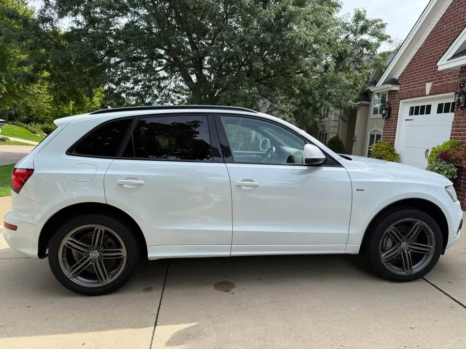 2014 Audi 8R Q5 - Image 2 of 12