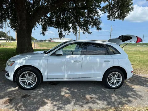 2014 Audi Q5 3.0T Prestige Sport Utility 4D