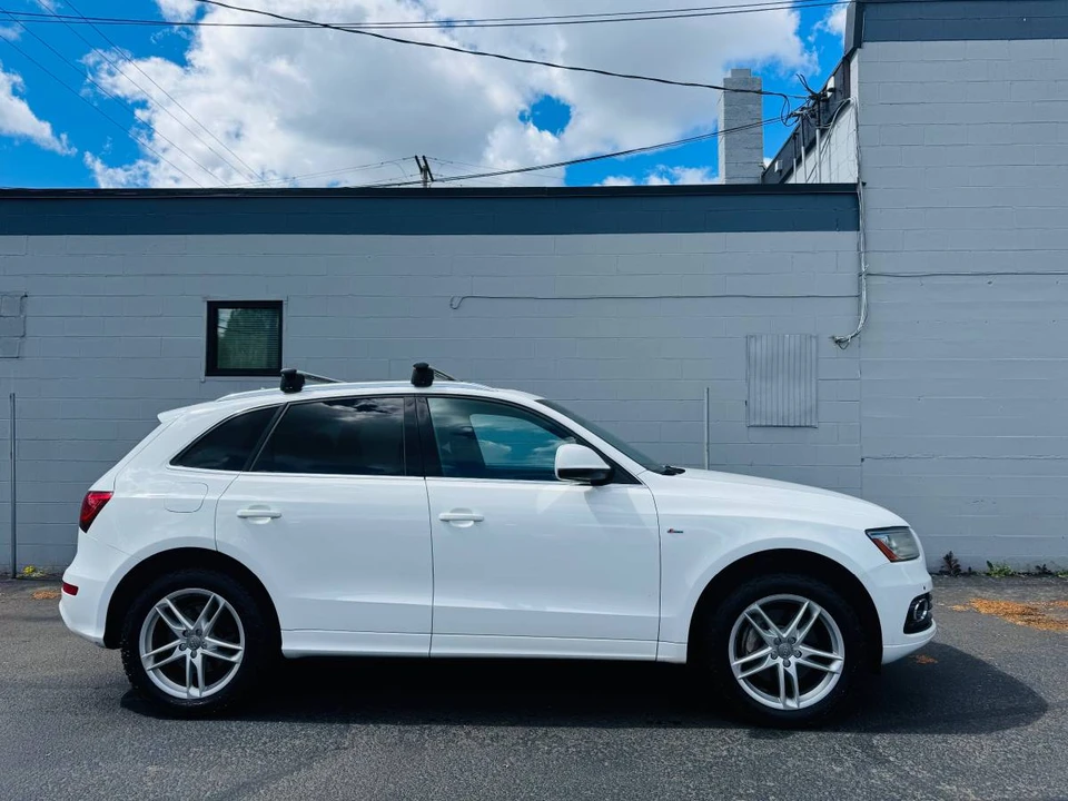 2014 Audi 8R Q5 - Image 2 of 17