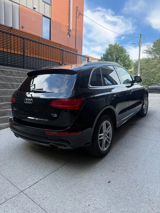 2014 Audi 8R Q5 - Image 2 of 8