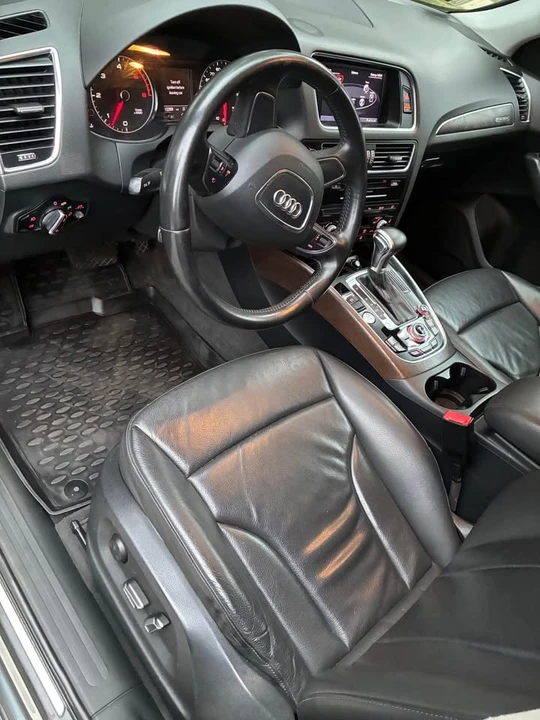 2014 Audi 8R Q5 - Image 8 of 17