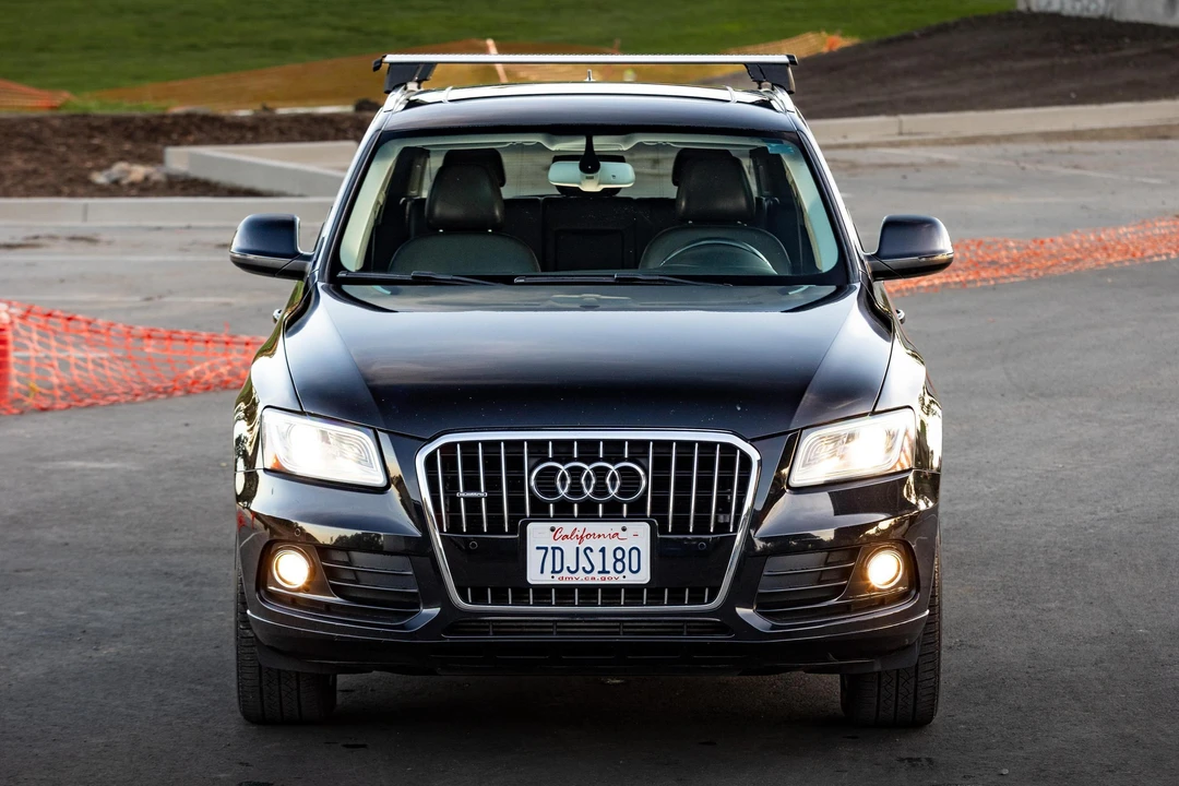 2014 Audi 8R Q5 - Image 2 of 31