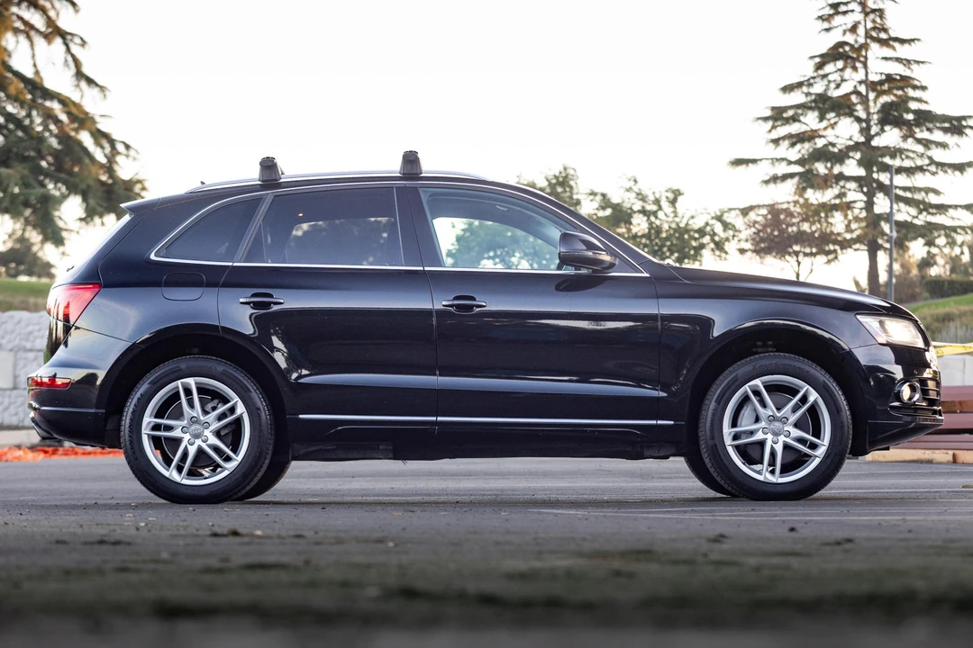 2014 Audi 8R Q5 - Image 3 of 31