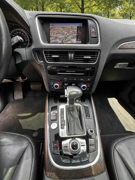2014 Audi 8R Q5 - Image 8 of 11