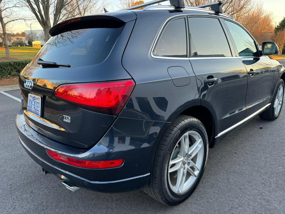 2014 Audi 8R Q5 - Image 8 of 31
