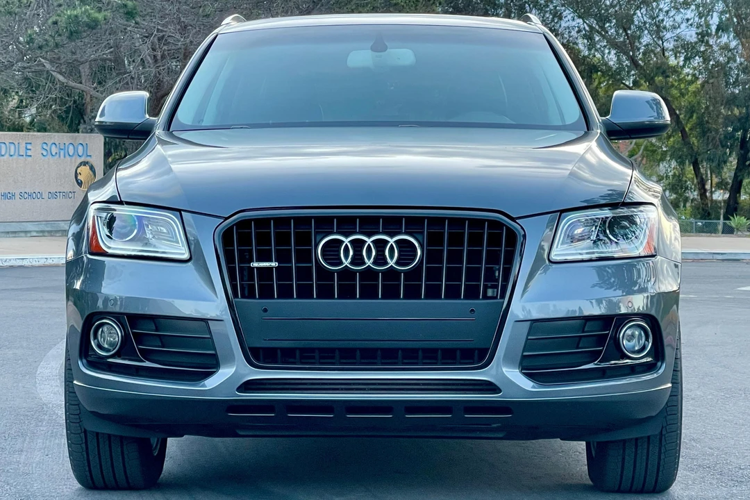 2014 Audi 8R Q5 - Image 2 of 31