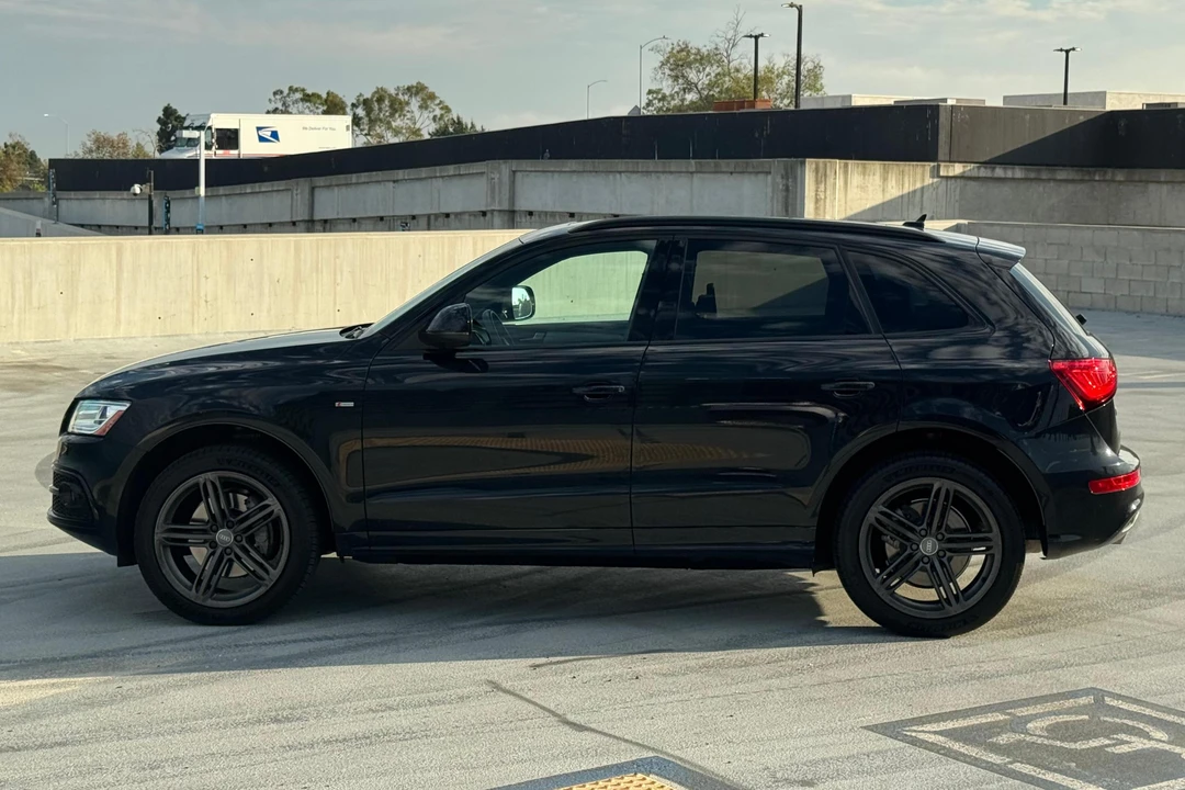 2014 Audi 8R Q5 - Image 3 of 31