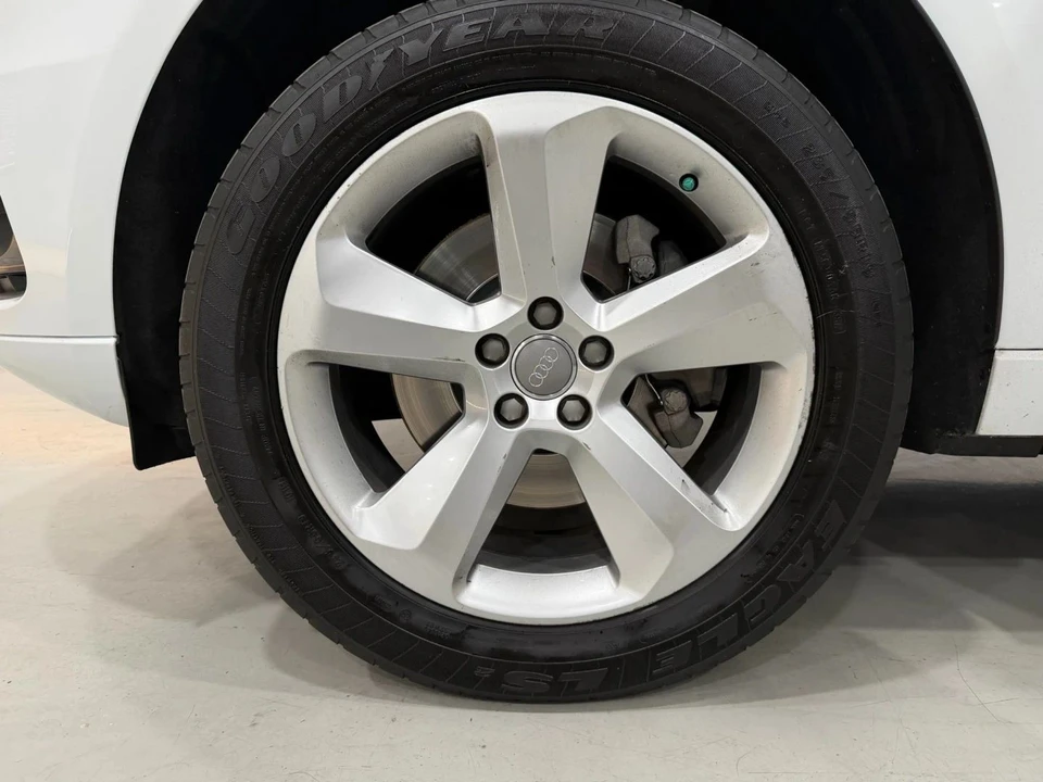 2014 Audi 8R Q5 - Image 16 of 17