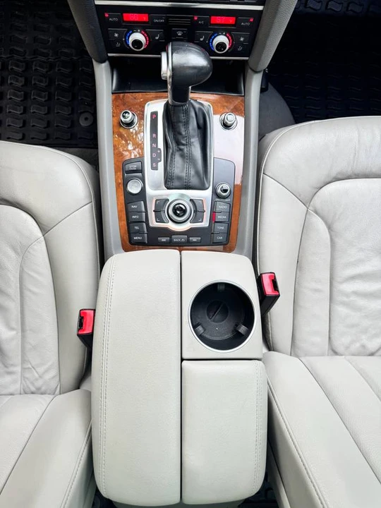 2014 Audi 4L Q7 - Image 8 of 14