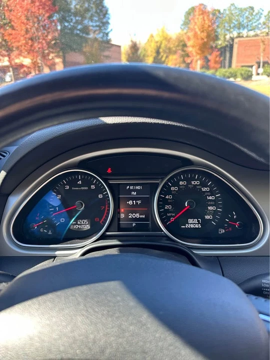 2014 Audi 4L Q7 - Image 7 of 10