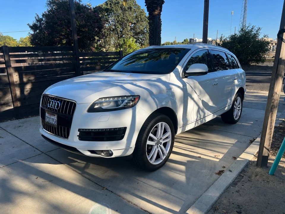 2014 Audi 4L Q7 - Image 2 of 8