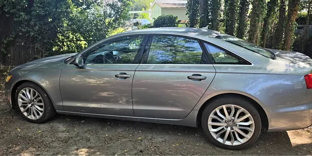 2014 Audi Quattro 4 DR