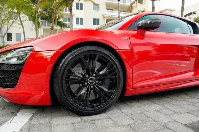 2014 Audi 42 R8 - Image 12 of 31