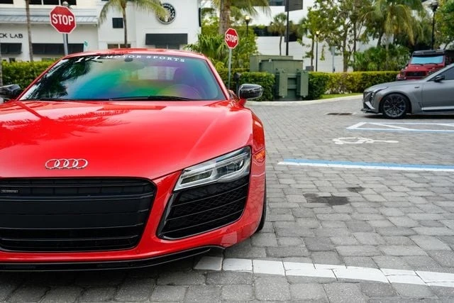 2014 Audi 42 R8 - Image 8 of 31