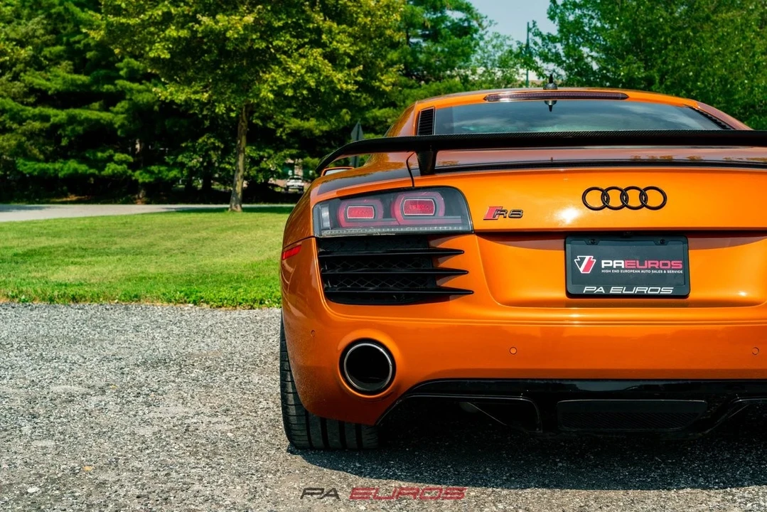 2014 Audi 42 R8 - Image 8 of 10