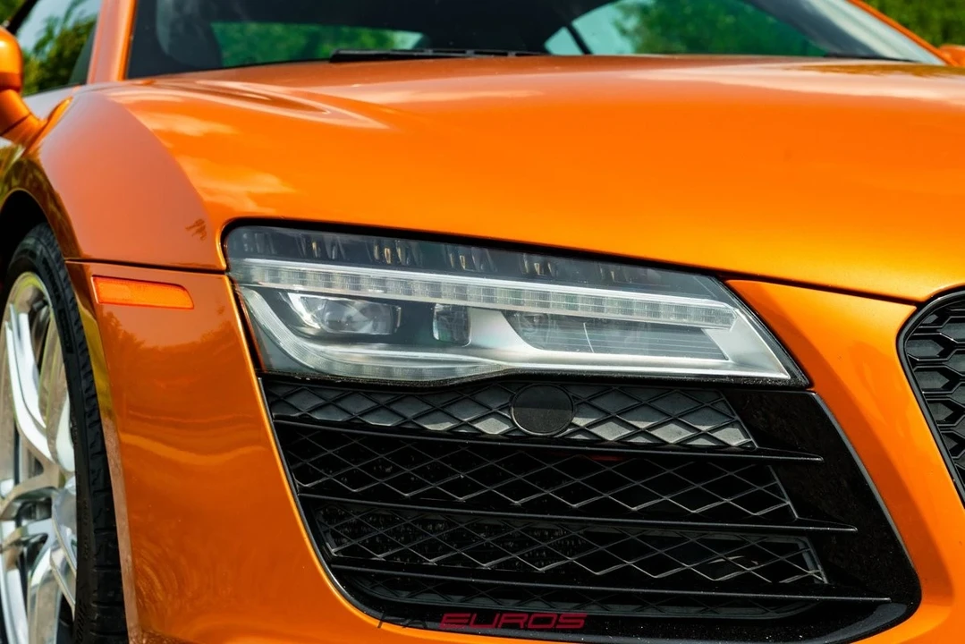 2014 Audi 42 R8 - Image 4 of 10