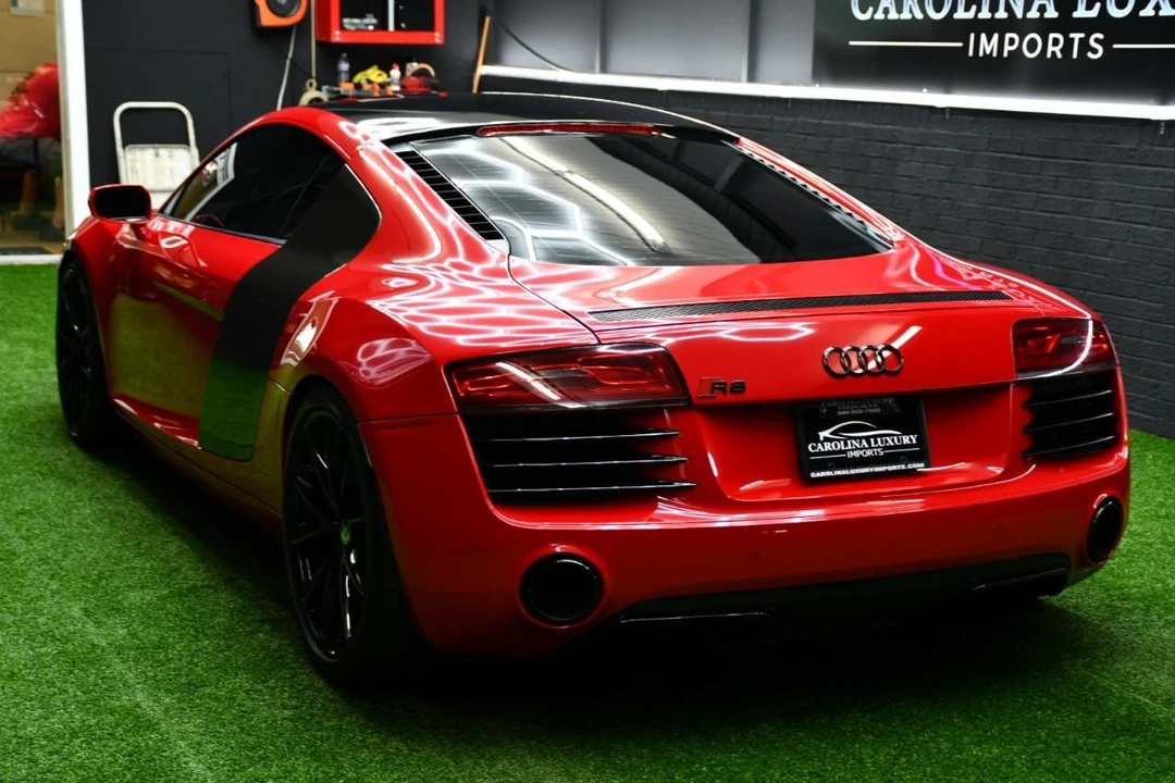 2014 Audi 42 R8 - Image 8 of 31