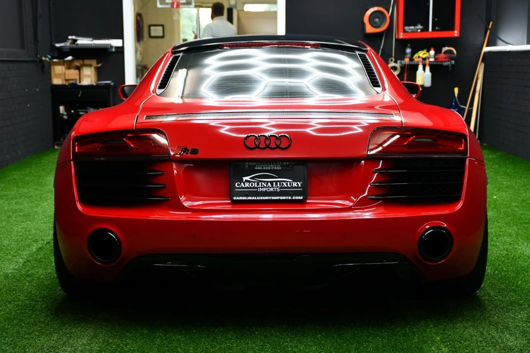 2014 Audi 42 R8 - Image 9 of 31