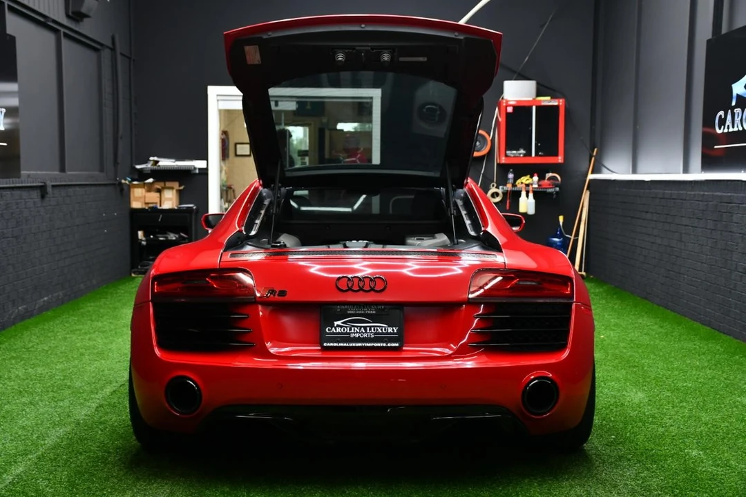 2014 Audi 42 R8 - Image 19 of 31
