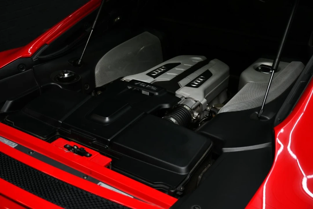 2014 Audi 42 R8 - Image 22 of 31