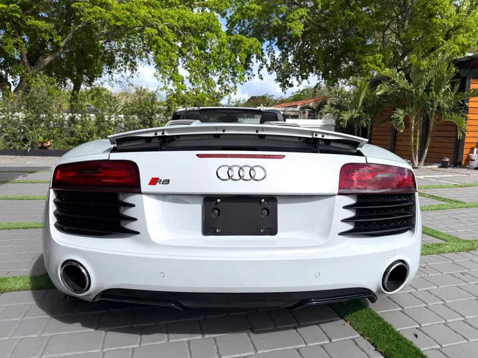 2014 Audi 42 R8 - Image 26 of 31