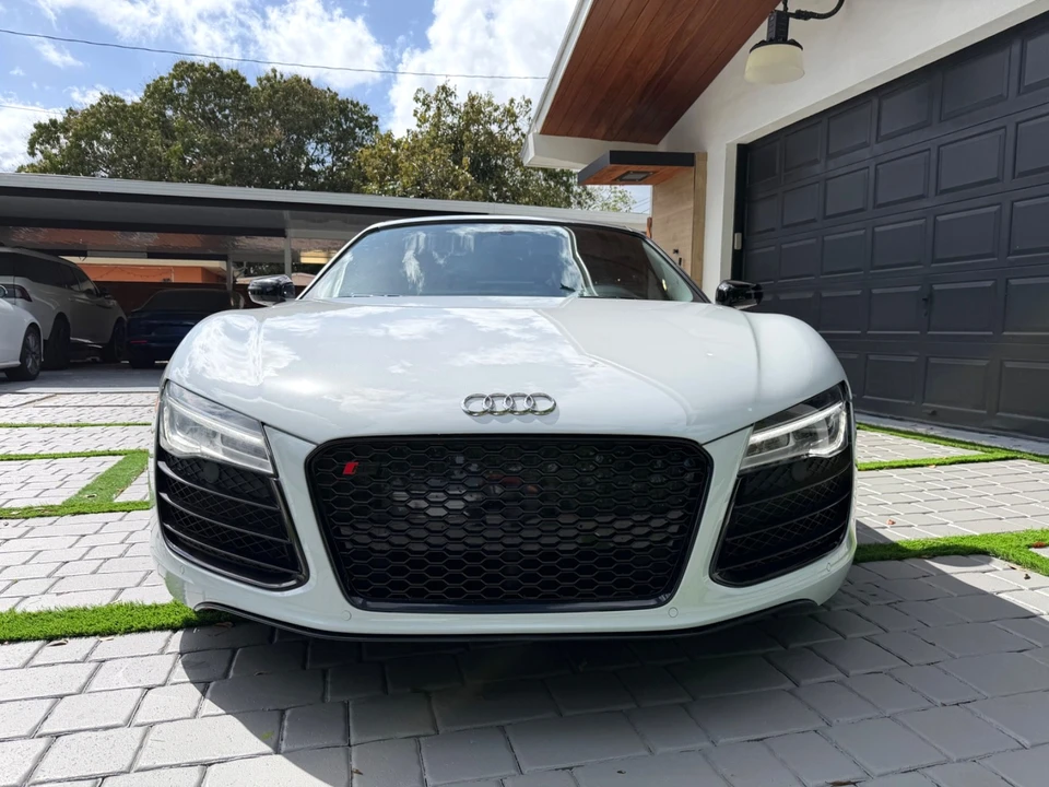 2014 Audi 42 R8 - Image 11 of 21