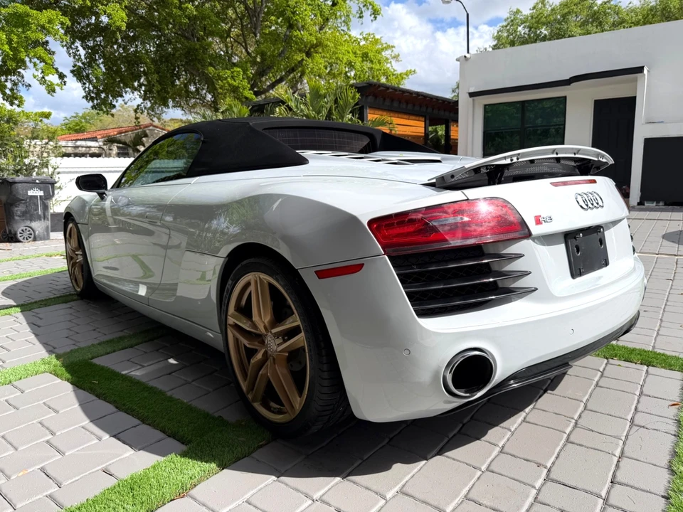 2014 Audi 42 R8 - Image 21 of 21
