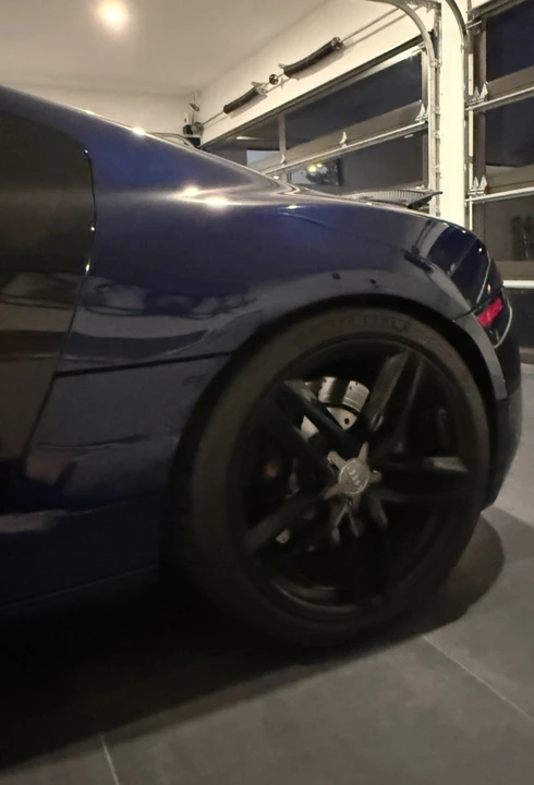 2014 Audi 42 R8 - Image 17 of 18