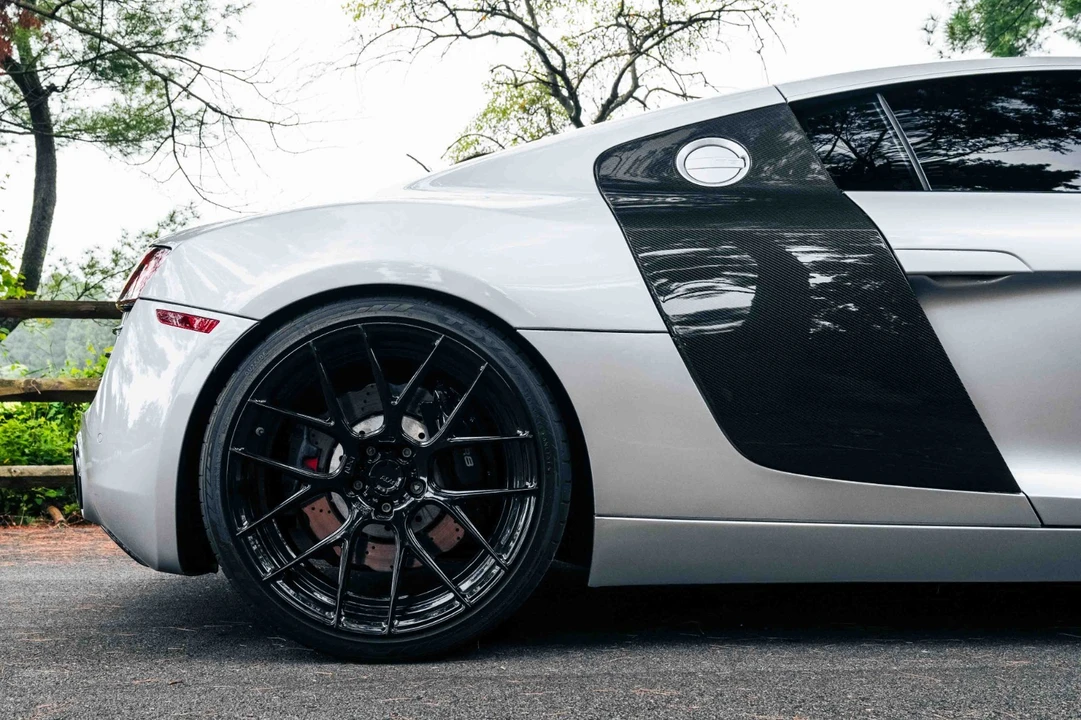 2014 Audi 42 R8 - Image 13 of 21