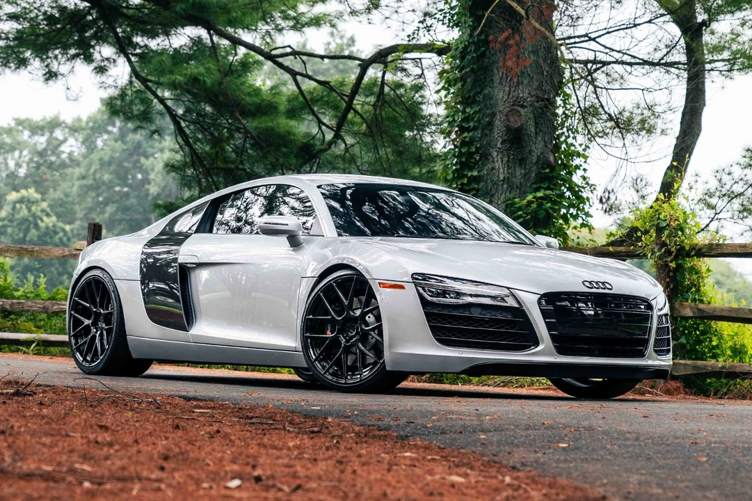 2014 Audi 42 R8 - Image 7 of 21