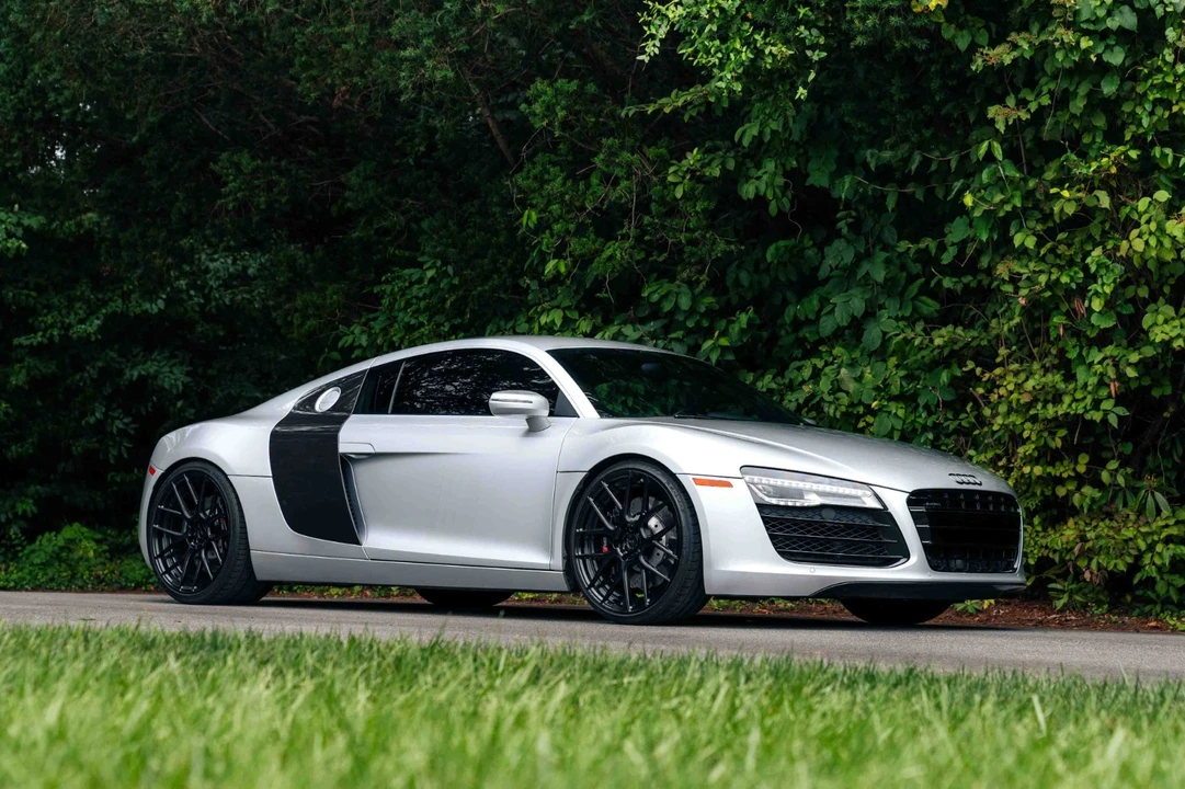 2014 Audi 42 R8 - Image 10 of 21