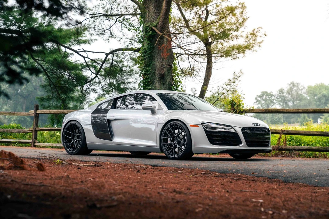2014 Audi 42 R8 - Image 8 of 21