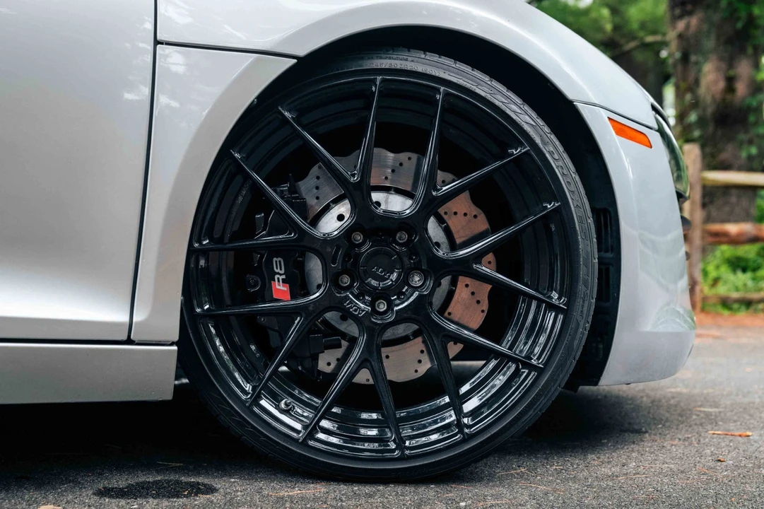 2014 Audi 42 R8 - Image 14 of 21